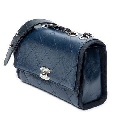 CHANEL
Sac classique single flap en cuir...