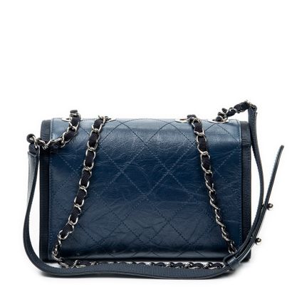 CHANEL
Sac classique single flap en cuir...