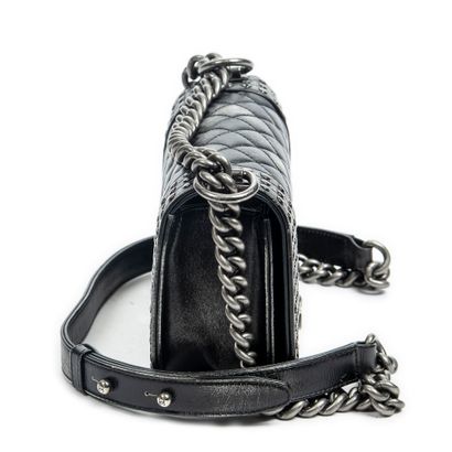 CHANEL
Sac à main modèle 