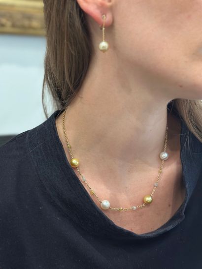 CAPET Paris
Parure en or jaune 18k 750°/°°,...