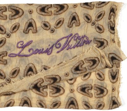LOUIS VUITTON 
Etole ou châle en cachemire...