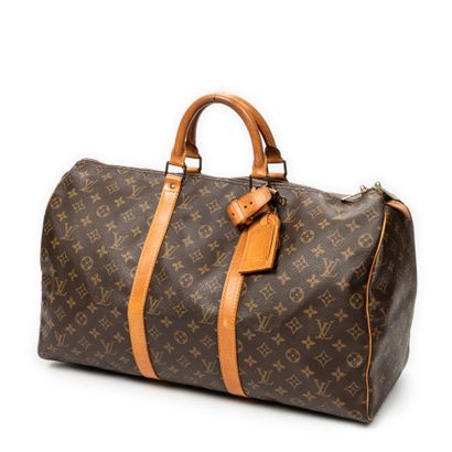 LOUIS VUITTON 
50 cm 