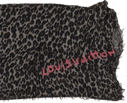 LOUIS VUITTON
Etole ou châle en cachemire...