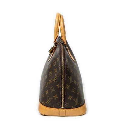 LOUIS VUITTON
Sac modèle 