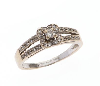 MAUBOUSSIN 
Bague modèle 
