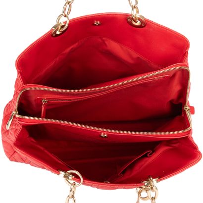 Christian DIOR
Sac type tote en cuir souple...