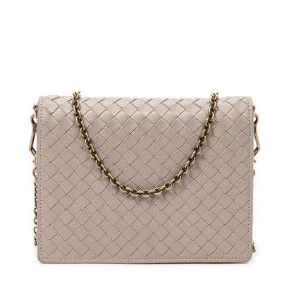 BOTTEGA VENETA
Sac pochette en cuir de veau...