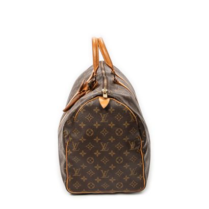 LOUIS VUITTON 
50 cm 