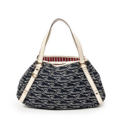 GUCCI
Sac modèle 