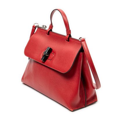 GUCCI
Sac de forme trapèze en cuir grainé...