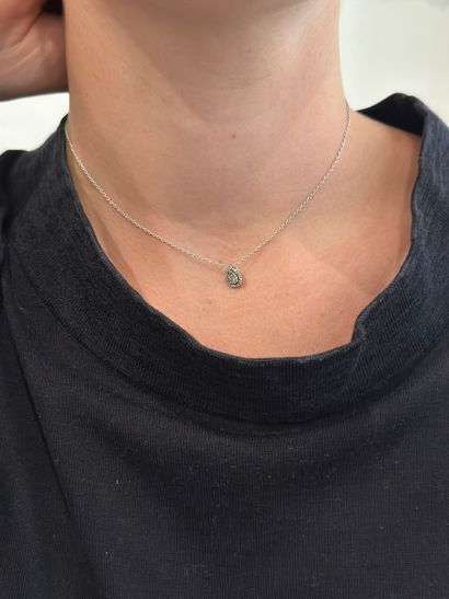 Collier et pendentif
en or blanc 18k 750°/°°,...