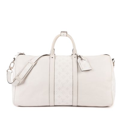 LOUIS VUITTON
Sac modèle 