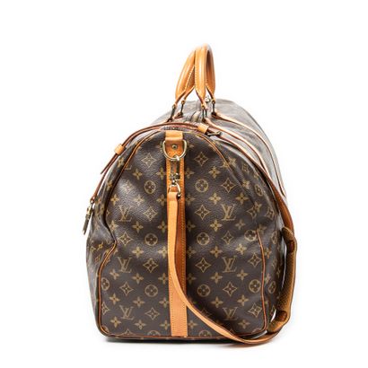 LOUIS VUITTON 
Keepall