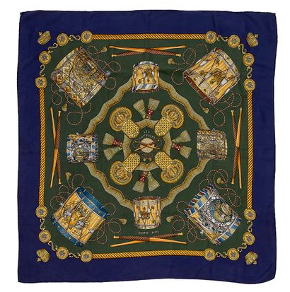 HERMES Paris
Carré en twill de soie intitulé...