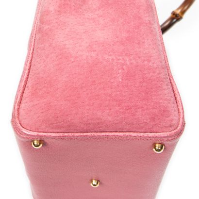 GUCCI
Sac à main en cuir de porc sauvage...