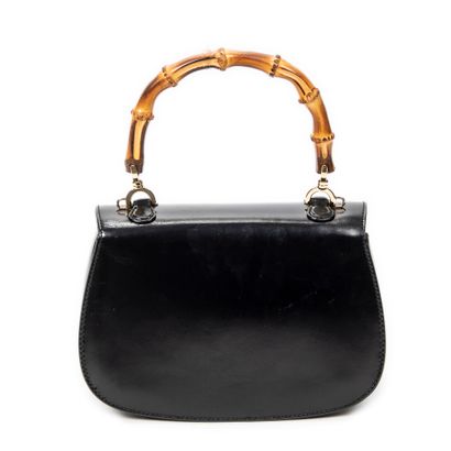 GUCCI 
Sac vintage «Bamboo» en cuir noir,...