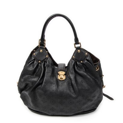 LOUIS VUITTON
Sac modèle 