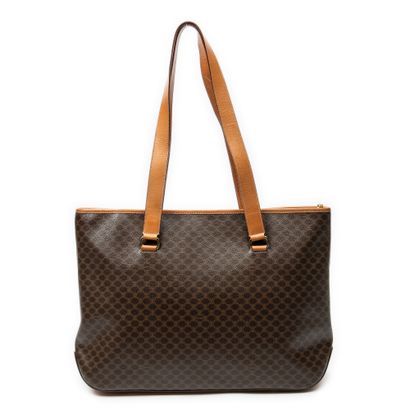 CELINE
Sac shopping en toile macadam et cuir...
