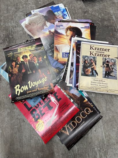 Set of approximately 50 miscellaneous cinema...