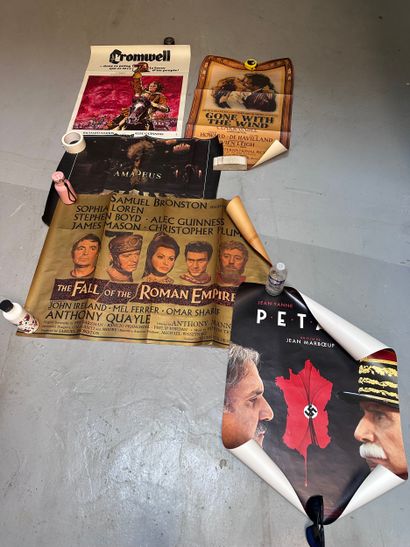 Ensemble d'affiches de films historiques...