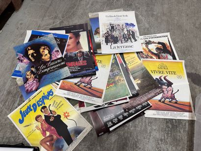 Set of approximately 50 miscellaneous cinema...