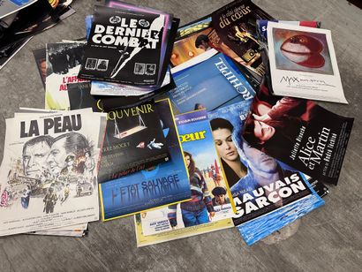 Set of approximately 70 miscellaneous cinema...
