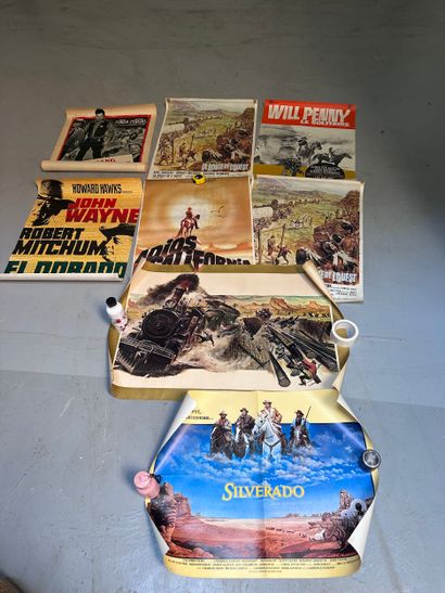 Ensemble de 7 affiches de western comprenant...
