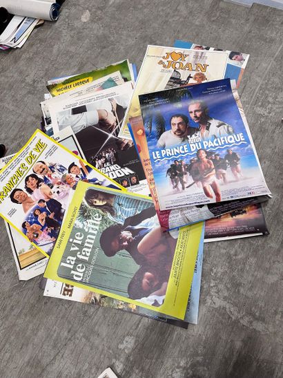 Set of approximately 50 miscellaneous cinema...