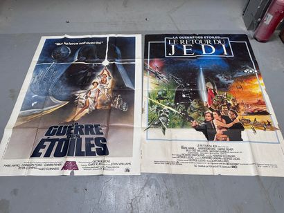 Deux affiches de films Star Wars : La guerre...