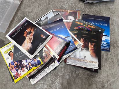 Set of approximately 50 miscellaneous cinema...
