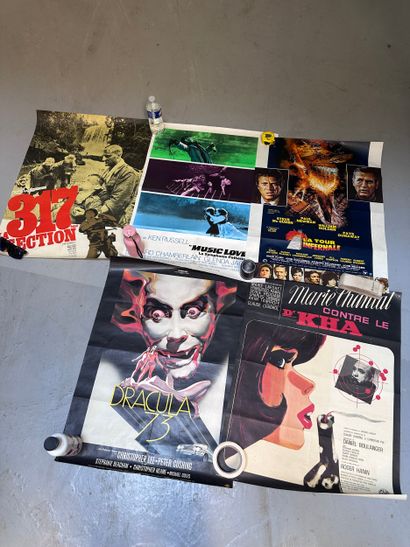 Ensemble d'affiches diverses : La 317e section,...