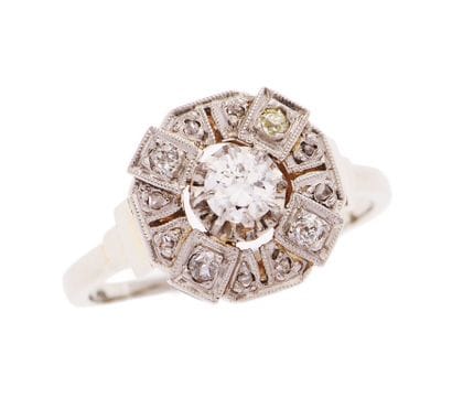 Art Deco-style ring
in 18K white gold (750/°°)...
