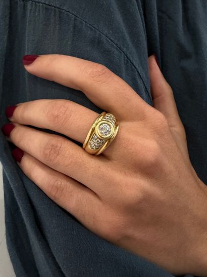 Wedding band ring
in 18K 750°/°° yellow gold,...
