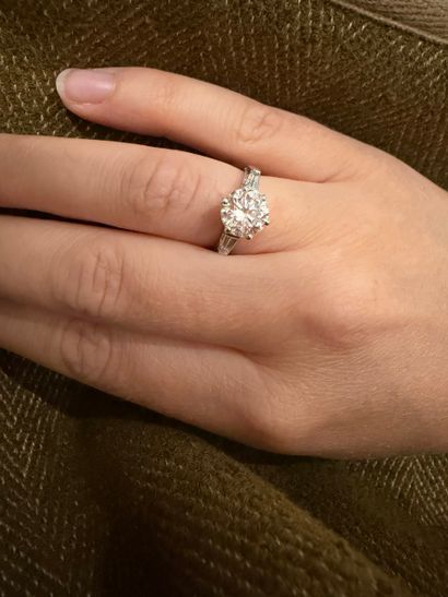 Ring
750/°° white gold solitaire ring set...
