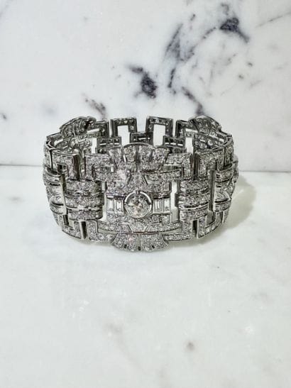 Wide Art Deco Bracelet
in 950° platinum /°°...
