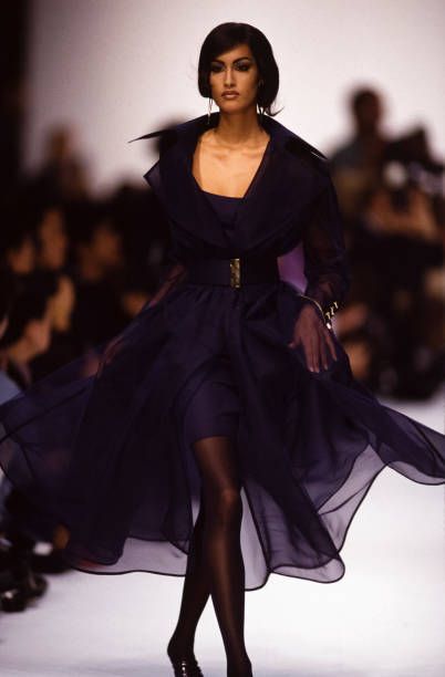 MONTANA CIRCA 1991 
 
Wrap-style bodice in...