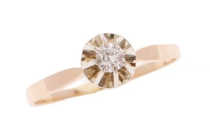 Solitaire ring
in 18K rose gold (750/°°)...