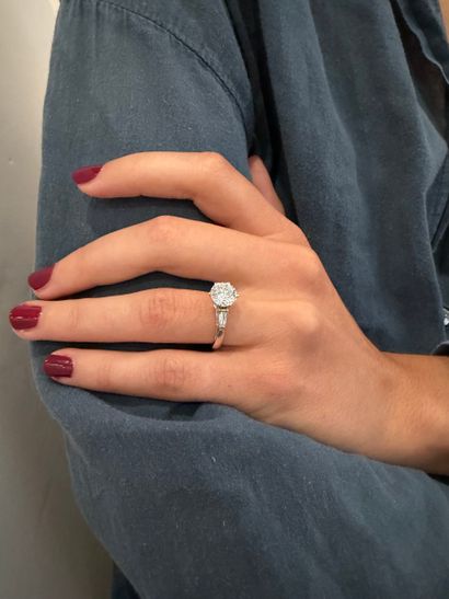 Ring
750/°° white gold solitaire ring set...