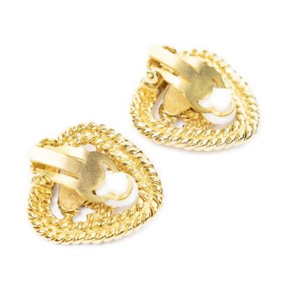CHANEL 
Pair of gold-tone metal clip-on earrings...
