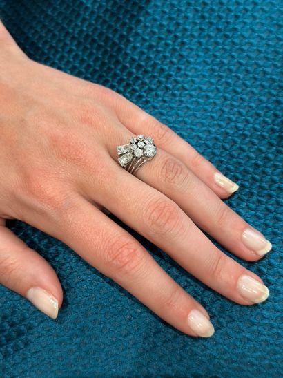 Ring 
in 18k white gold 750°/°° consisting...
