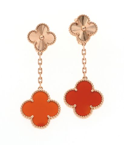 VAN CLEEF & ARPELS
Two 