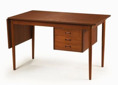 Arne VODDER (1926-2009)
Bureau en teck à...