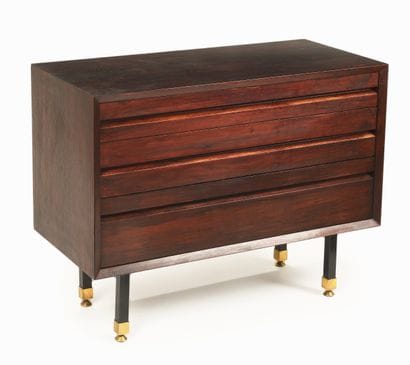Poul CADOVIUS (1911-2011)
Petite commode...