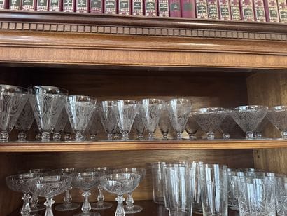 MANETTE
Partie de service de verres en cristal...