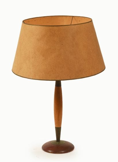 Work from 1940
Lamp made of lemon wood, brass,...