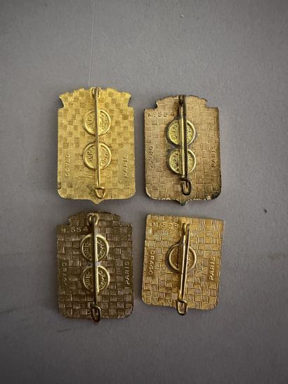 France
Lot de 4 insignes aéronavales
Drago...