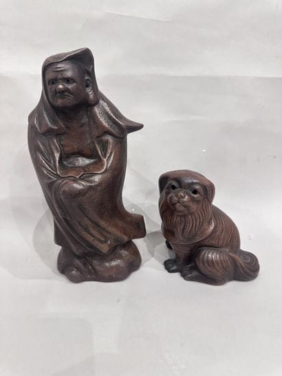 JAPON 
Deux STATUES en grès de Bizen à décor...