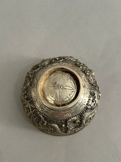 CHINA
BOWL on a silver plated metal pedestal...