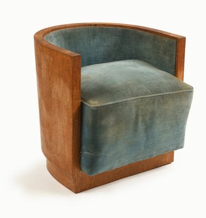 French piece, 1930
Low armchair in speckled...