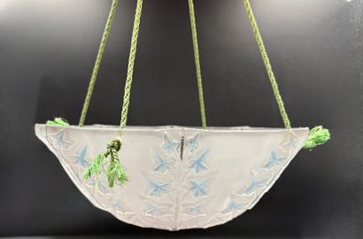 René LALIQUE (1860-1945) 
Plafonnier vasque...